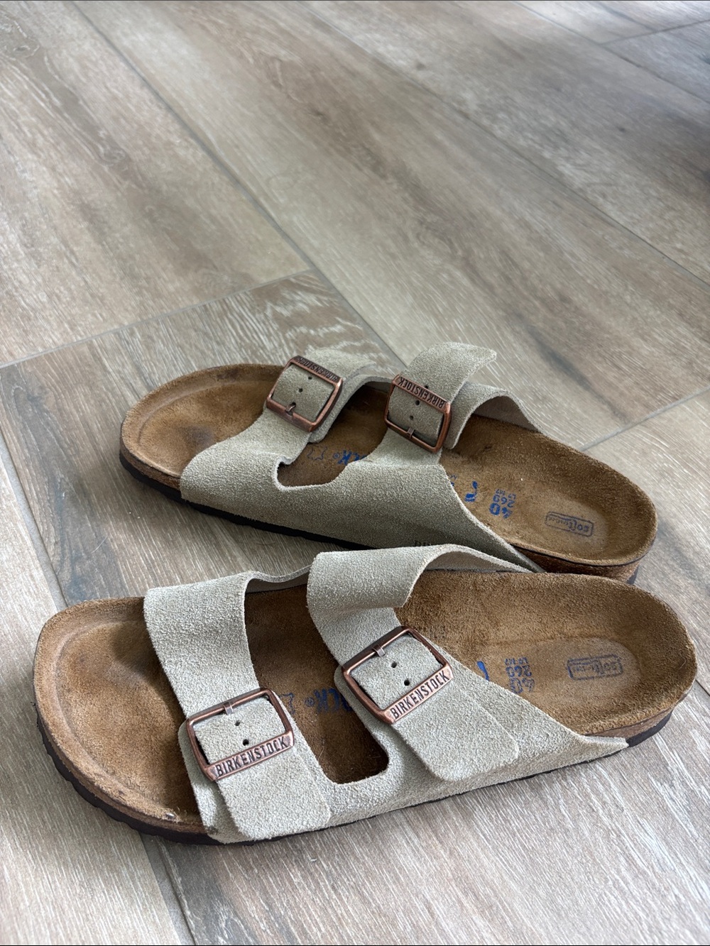 Birkenstock Arizona Soft Footbed
Suede Leather Taupe Size 40 US 9-9.5